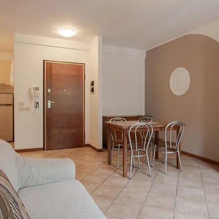 Rialto Aparthotel 3*